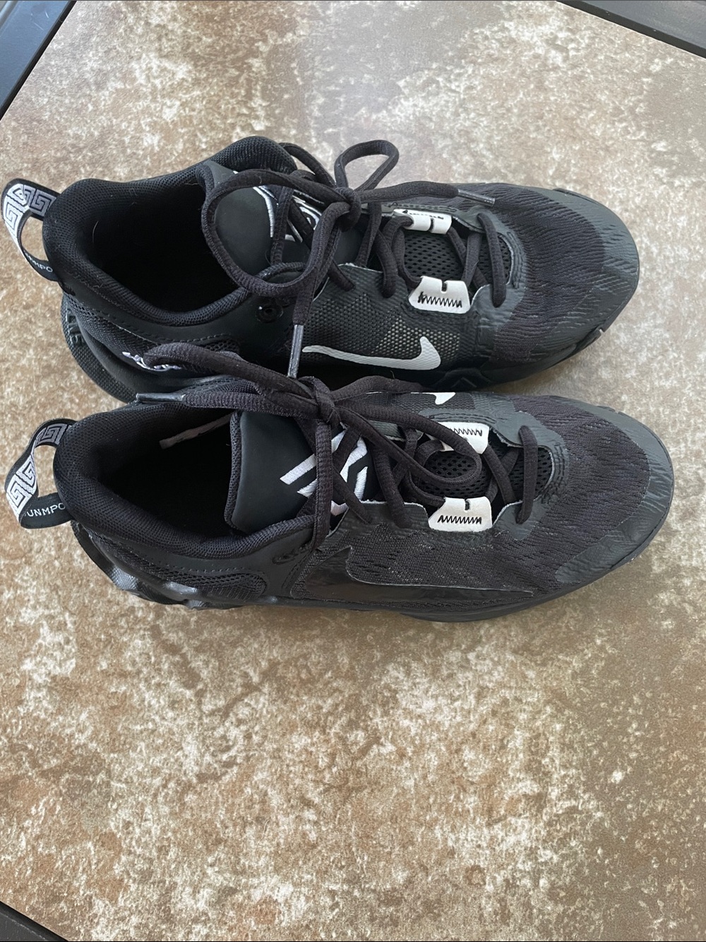 Nike Kids Basketball Shoes 4.5Y black and white
